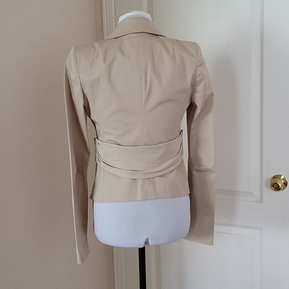 Beige Blazer - Picture 4 of 8